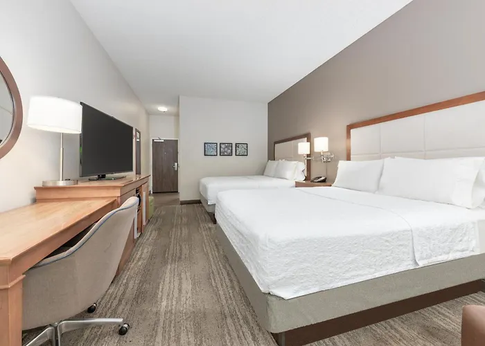 Hampton Midtown Downtown Area 3*