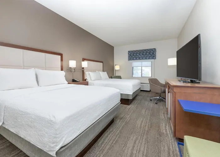 Hampton Midtown Downtown Area Hotel