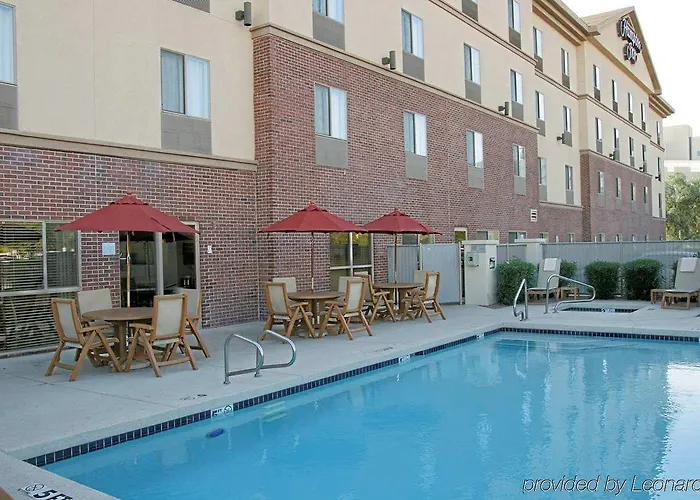Hampton Midtown Downtown Area Hotel