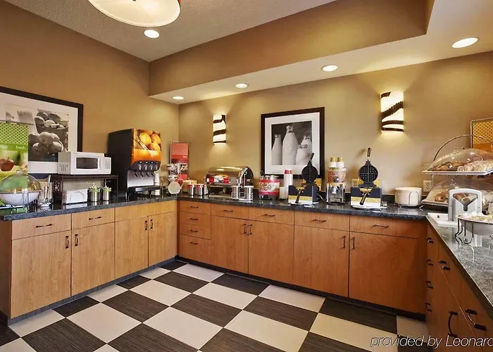 Hotel Hampton Midtown Downtown Area 3*